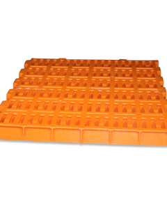 Plastic slat 600x400 orange open for piglets A-VH
